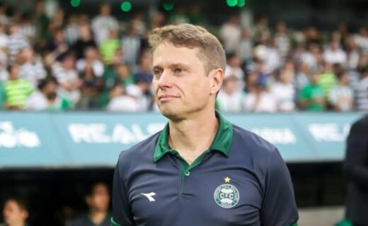 Salários de Fernando Seabra e comissão técnica ultrapassam R$ 1 milhão
