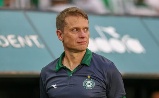 Coritiba exige pagamento imediato da multa de Fernando Seabra e rejeita parcelamento