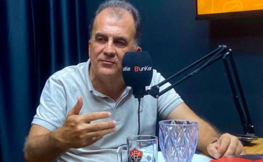 Vitória reage a rumores e presidente afirma: ‘Jair não deixará o clube para ir ao Vasco’