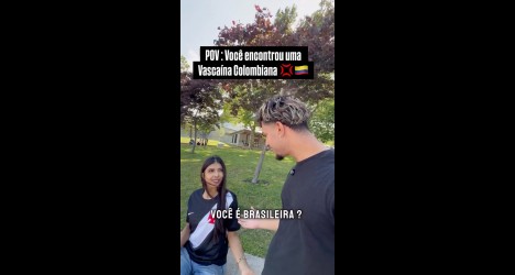 Influenciador registra encontro com colombiana fã de Andrés Gómez vestindo camisa do Vasco; assista ao vídeo