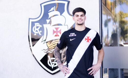 Paulinho é apresentado como novo lateral do Vasco; confira os primeiros registros