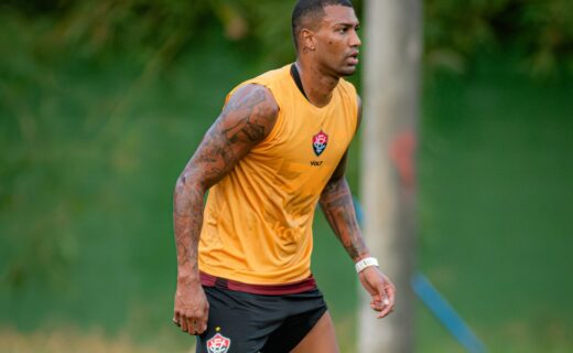 Vitória conta com 3 reforços para o duelo de quinta-feira contra o Vasco