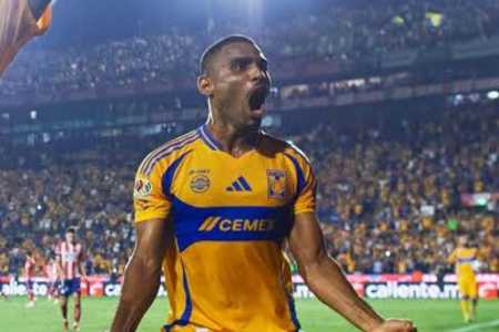 Vasco observa Joaquim, do Tigres-MEX, em busca de zagueiros no mercado