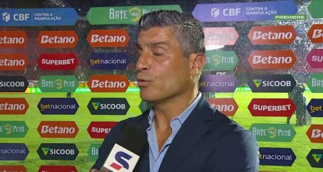 Pedro Emanuel comenta chegada ao Vasco e expectativas para duelo contra o Vitória; assista ao vídeo