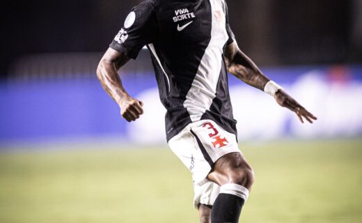 Tchê Tchê atinge marca de 13 jogos pelo Vasco no Brasileiro e está fora de transferência para outro clube da Série A