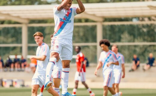 Matheus França brilha e anota 3 gols em amistoso do Crystal Palace contra time da 4ª divisão inglesa
