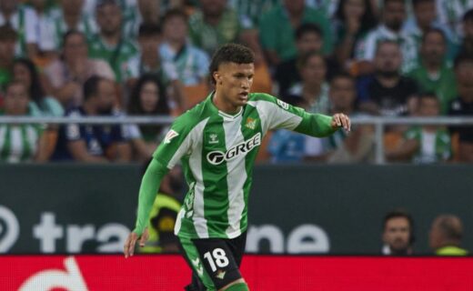 Negociação entre Vasco e Betis por Nelson Deossa é dificultada por valor de empréstimo