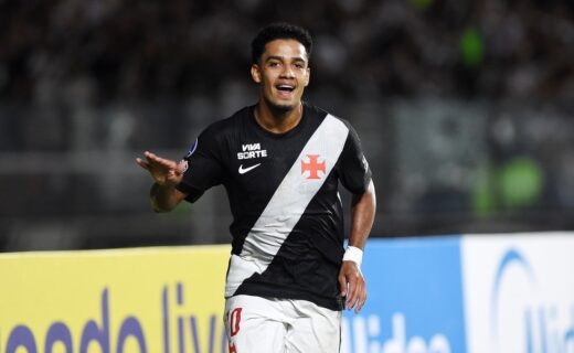 Vasco avalia propostas de clubes da MLS por Brenner