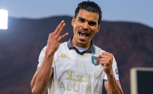 Danilo Barbosa, alvo do Vasco, atua como zagueiro na Arábia Saudita