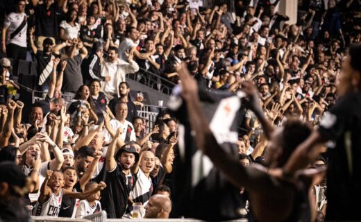 Torcida do Vasco é destaque em fotos postadas de São Januário: ‘A mais leal’