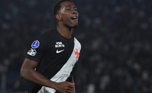 Cuesta destaca talento de Deossa e comenta sobre recuperação no Vasco