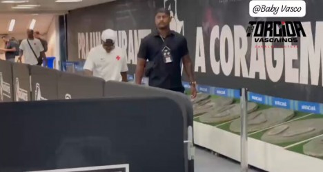 Andrés Gómez sai mancando do Maracanã; assista ao vídeo