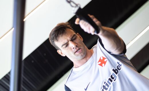 Vasco se reapresenta neste domingo; confira fotos do treino