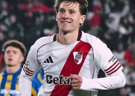 Vasco eleva oferta para US$ 5 milhões ao River Plate por 50% dos direitos de Colidio