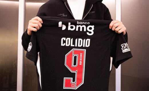 Vasco confirma Facundo Colidio como novo camisa 9 da equipe