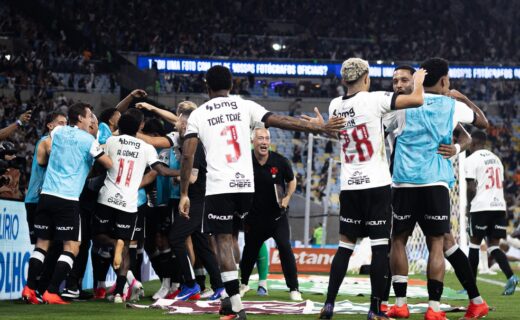 David e Adson buscam posição de Nuno Moreira no time titular diante do Bahia