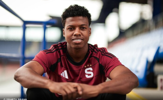 Sparta Praga rejeita segunda oferta do Vasco por John Mercado