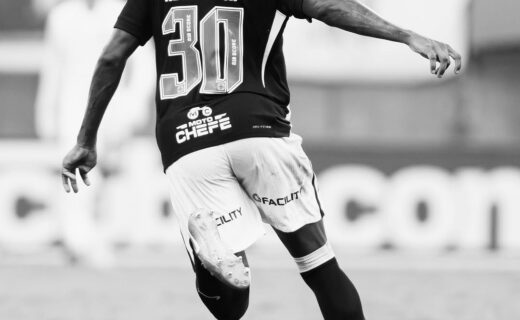 Robert Renan destaca a importância da luta e dedicação diárias para o sucesso