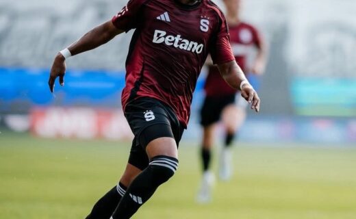 Vasco finaliza negociação por John Mercado após recusa do Sparta Praga