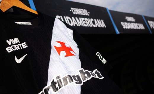 Vasco usará camisa preta na partida contra o Olimpia