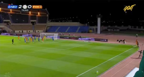 Hugo Moura brilha em estreia pelo Al-Fayha com gol; confira o lance
