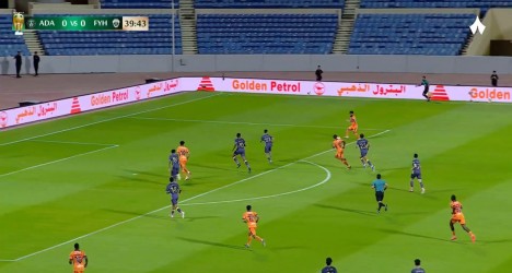 Hugo Moura iguala marca de gols pelo Vasco ao anotar 3 vezes em 2 jogos pelo Al Fayha