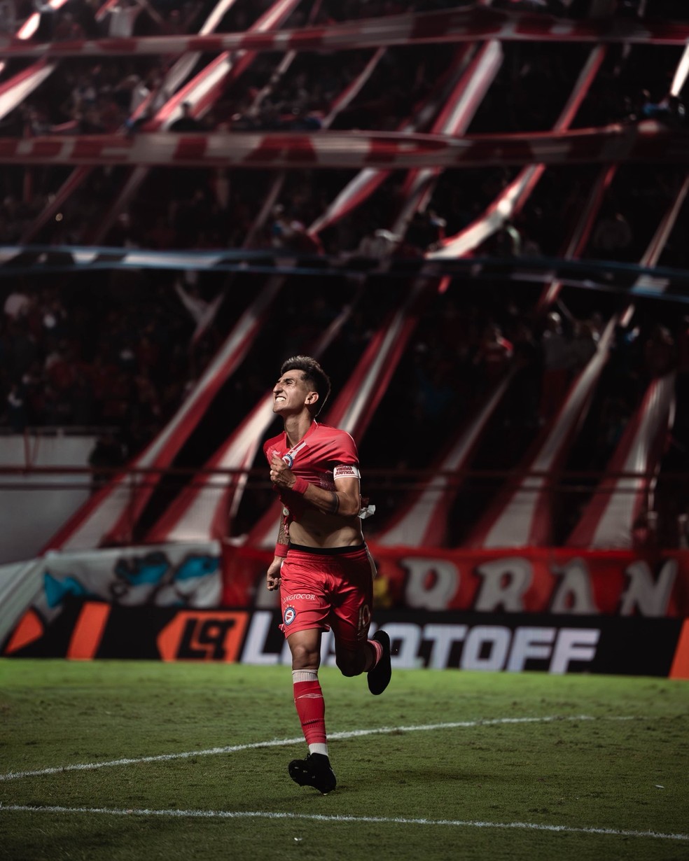Alan Lescano, meia do Argentinos Juniors — Foto: Reprodução