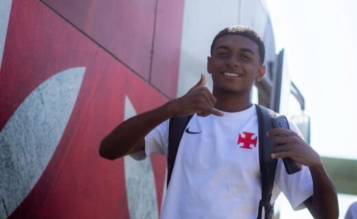 Vasco se reúne nesta segunda-feira com empresário para discutir renovação de Rodrigo Jr. e Allan Santos