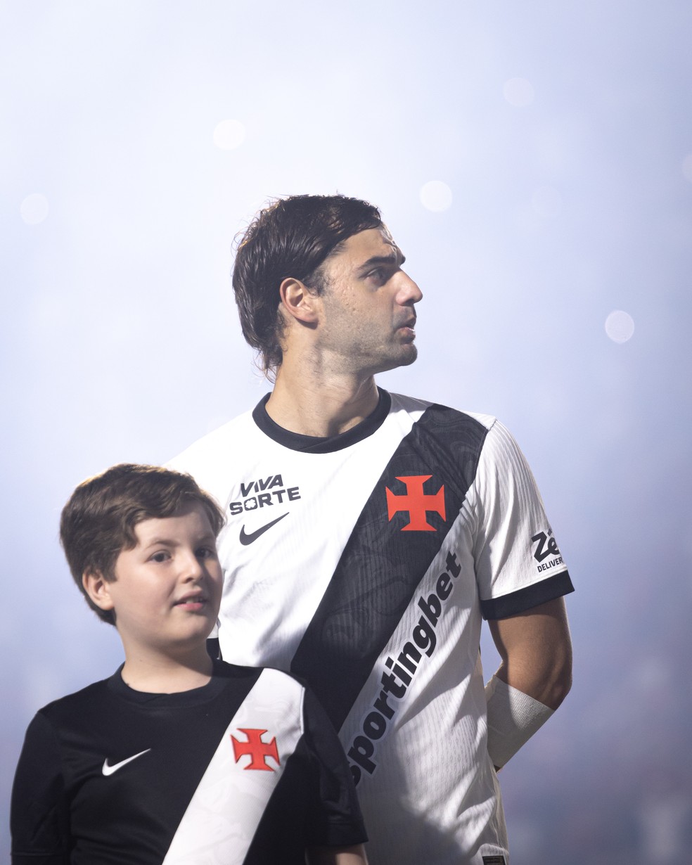 Santiago Sosa em ação pelo Vasco — Foto: Matheus Lima/Vasco