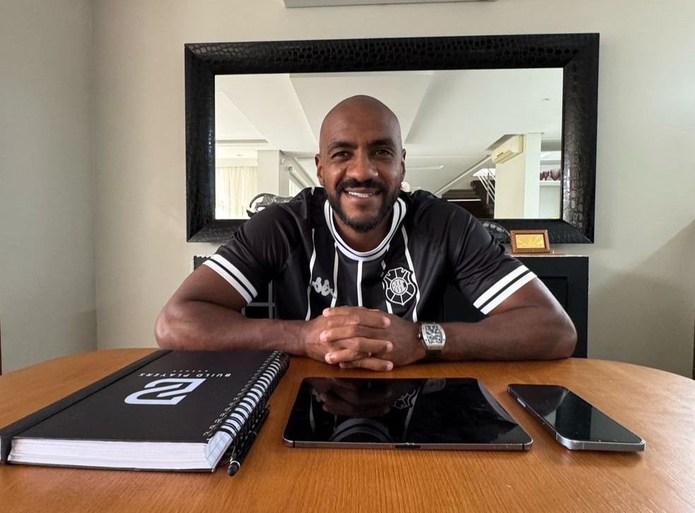 Muriqui, ex-jogador e novo investidor da SAF do Rio Branco-ES — Foto: Rio Branco SAF