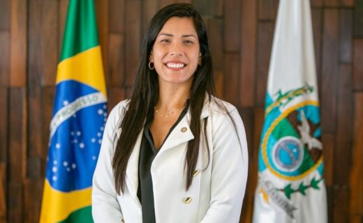 Natação: Índia Armelau, deputada estadual mais votada do Rio, foi descoberta por Eurico Miranda durante sua carreira como nadadora profissional