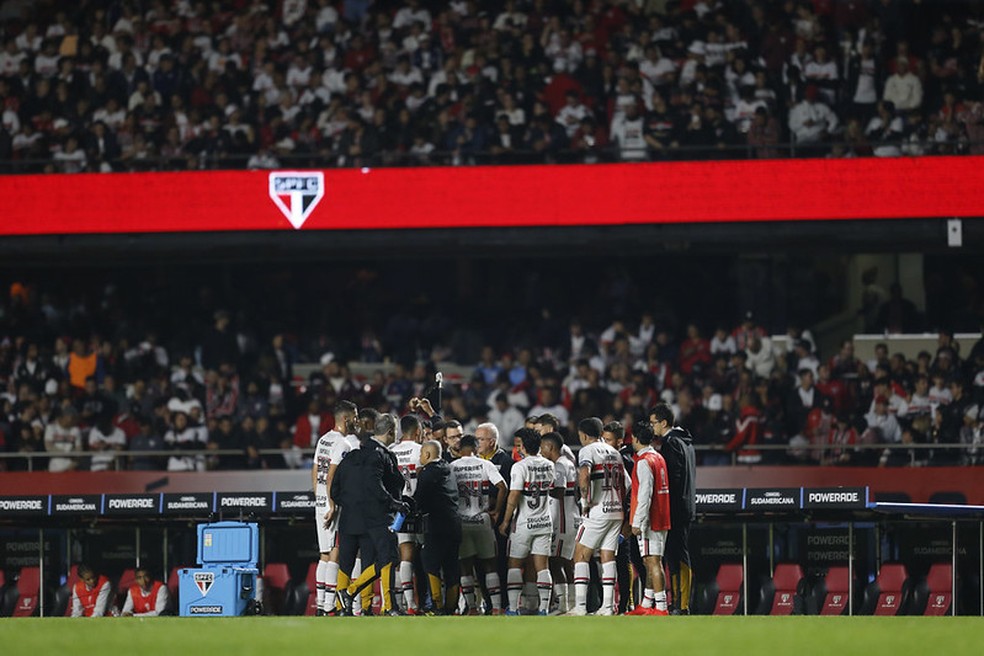 São Paulo teve a maior média de público entre os brasileiros na Sul-Americana — Foto: Rubens Chiri e Paulo Pinto/Saopaulofc.net
