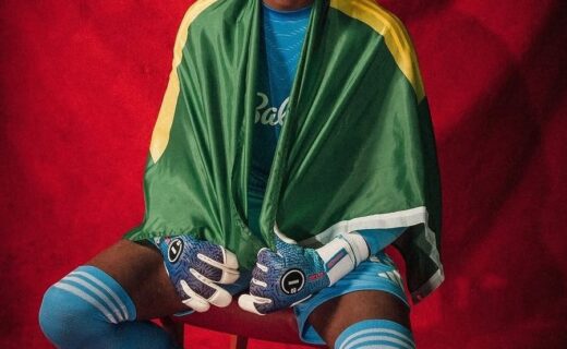 Vasco e Flamengo buscam a contratação do goleiro John, do Nottingham Forest