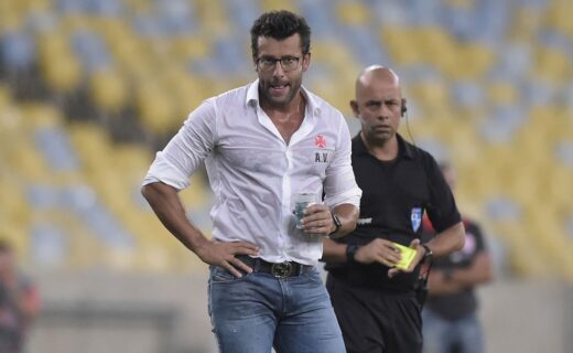Alberto Valentim recorda desafios e conquistas durante sua passagem pelo Vasco em 2018 em vídeo do Charla Podcast
