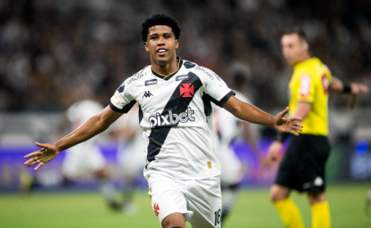 Base: Andrey Santos comenta sobre amistoso com a seleção brasileira após trajetória marcante no Vasco