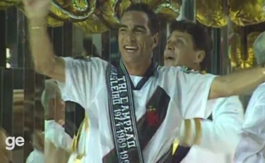 Torcida do Vasco mantém viva a tradição do samba-enredo da Unidos da Tijuca de 1998