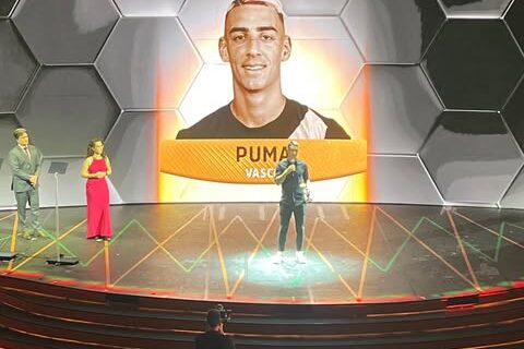 Puma Rodríguez conquista prêmio de melhor lateral-direito do Carioca 2026
