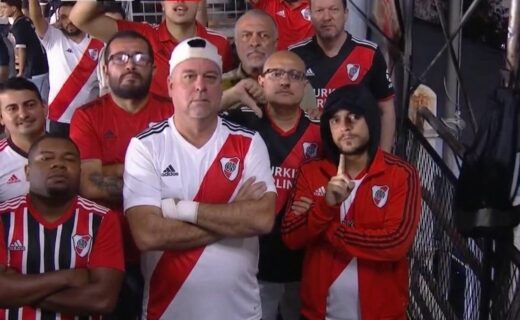 Torcedores sul-americanos criam montagens de vascaínos sem comemorar gol