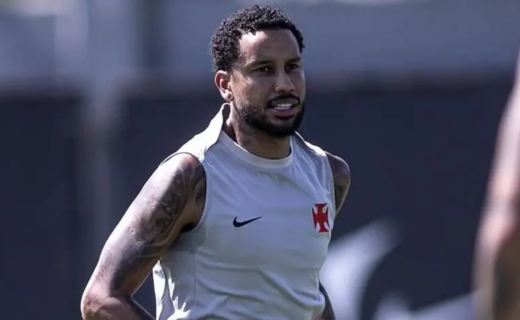 Jair é reintegrado ao elenco após recuperação de lesão após a pausa da Copa