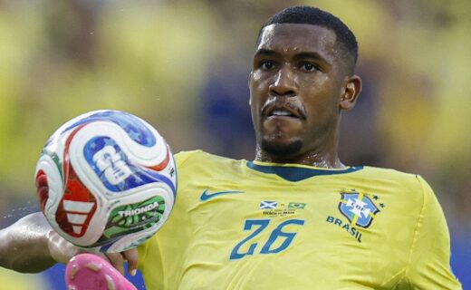 Copa do Mundo: Brasil disputa 2ª fase contra o Japão nesta 2ª-feira às 14h; Rayan deve ser titular