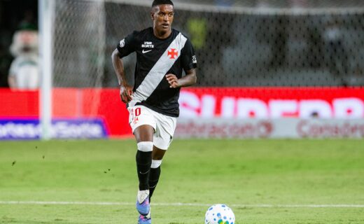 Vasco anuncia prorrogação do empréstimo do zagueiro Robert Renan com o Zenit até o término da temporada