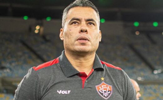 Jair Ventura sem multa rescisória e presidente do Vitória afirma: ‘Aqui fica quem quer’