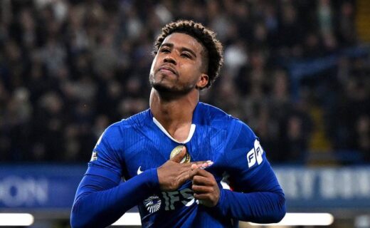 Andrey Santos deixa o Chelsea e se junta ao Manchester United por aproximadamente R$ 332 milhões; Vasco receberá R$ 8 milhões