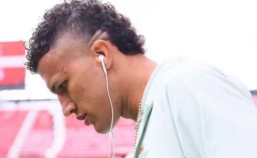Deossa aguarda definição do Vasco e mantém diálogo com Admar Lopes