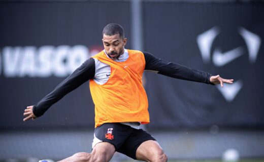 CT Moacyr Barbosa: Vasco divulga fotos do treino desta terça-feira