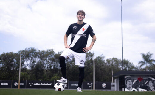 Vasco confirma a chegada do atacante Facundo Colidio