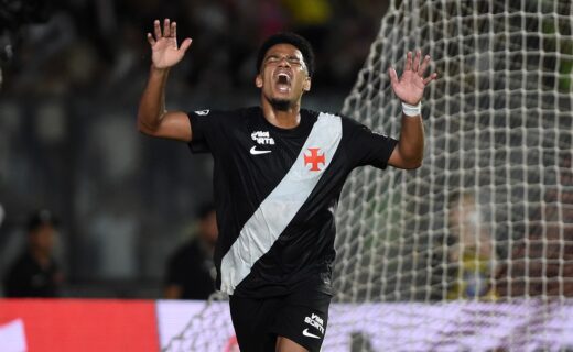 Lesão de Brenner é mais séria do que se imaginava; atacante ficará afastado por 4 meses