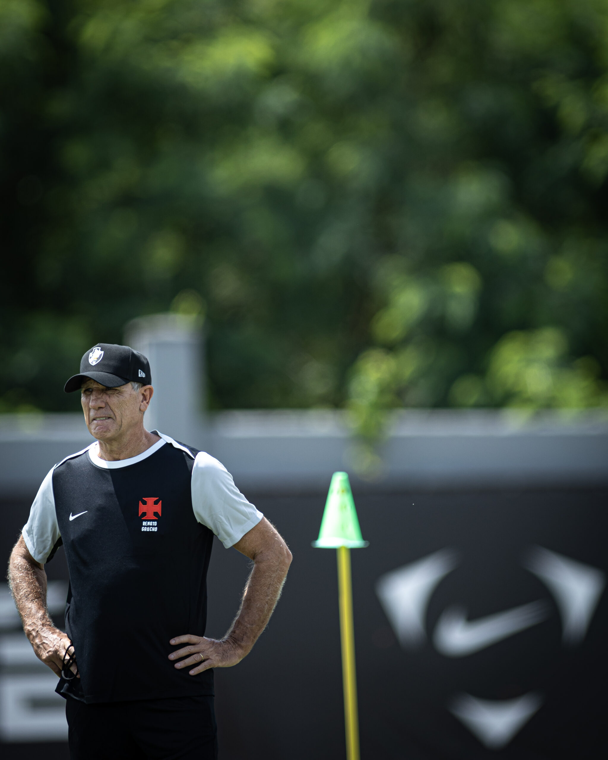Indefinição no meio campo preocupa Renato para duelo contra o Grêmio