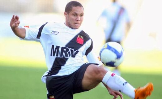 Madson e Egídio relembram experiências marcantes durante passagem pelo Vasco em vídeo