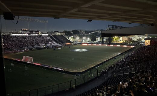 Vasco planeja jogo contra o Boca Juniors no Maracanã e não solicitará o Nilton Santos